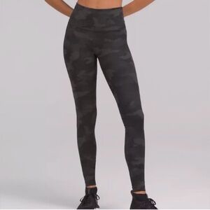Lululemon Wunder Under Green Camo 28” Size 14